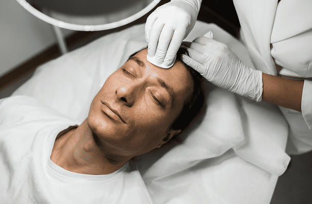 Le relâchement cutané peut-il être pris en charge grâce à la médecine esthétique ?